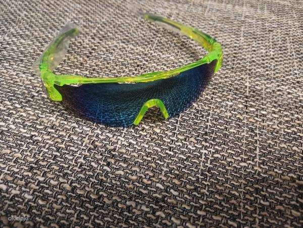 Спортивные очки зеленые унисекс (фото #1)