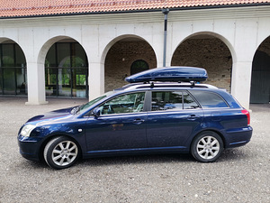 Toyota Avensis (3 foto / 14)