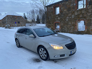 OPEL INSIGNIA 2012 1.4 103kw бензин, механика (1 фото из 10)