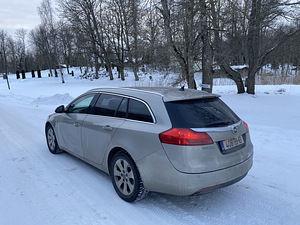 OPEL INSIGNIA 2012 1.4 103kw бензин, механика (3 фото из 10)