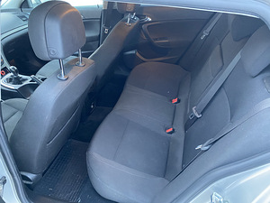 OPEL INSIGNIA 2012 1.4 103kw бензин, механика (5 фото из 10)