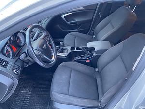 OPEL INSIGNIA 2012 1.4 103kw бензин, механика (9 фото из 10)