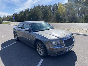 Chrysler 300C РЕГ оплачено (1 фото из 6)