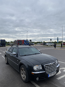 Chrysler 300c 3.0d (2 foto / 4)