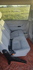 VOLKSWAGEN CARAVELLE (8 foto / 8)
