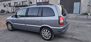 Opel zafira 2.0 74kw diisel (6 foto / 9)