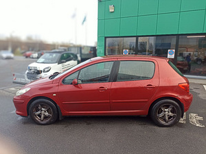 Peugeot 307 facelift 1.6 80KW (7 foto / 11)