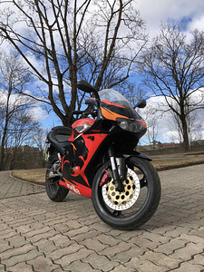 Aprilia RS 125 (8 foto / 9)