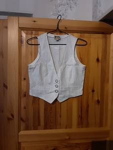Naiste vest (1 foto / 2)