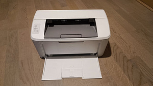 HP LaserJet M110we (2 фото из 2)