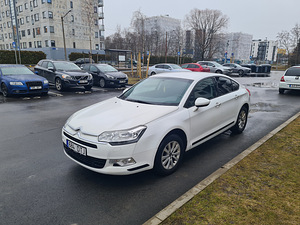 Аренда. (3 фото из 5)