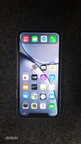 iPhone xr 124
