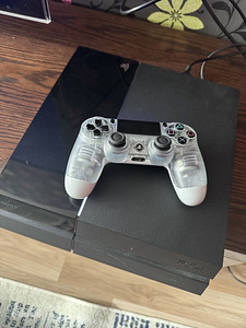 PlayStation 4 (PS4) 500GB + контроллер + все кабели (1 фото из 1)