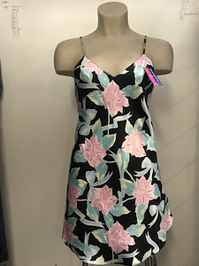Naiste öösärgid 100% Polyester, erinevad värvid, UUS (3 foto / 3)