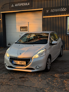 Peugeot 208 (1 foto / 5)