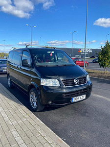 VW CARAVELLE 2005 (1 foto / 8)