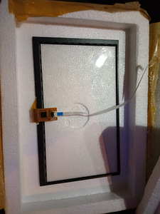 Puuteekraan Hiina raadio magnetofonile 7" (2 foto / 2)