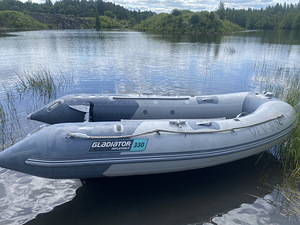 Лодка Гладиатор 330 Tohatsu 9.8 (2 фото из 9)