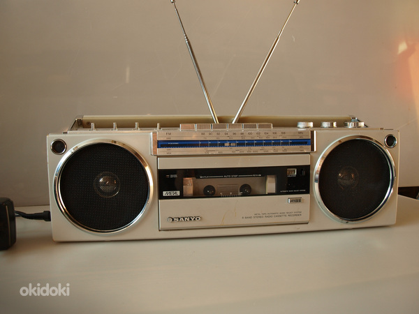 Sanyo M7750K Mini Boombox