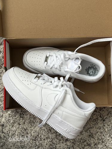 NIKE AIR FORCE 1- новые, оригинальные