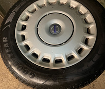 15-дюймовые жестяные диски Volvo с ламелями