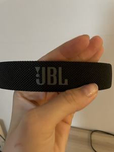 JBL Live 400 (3 фото из 4)