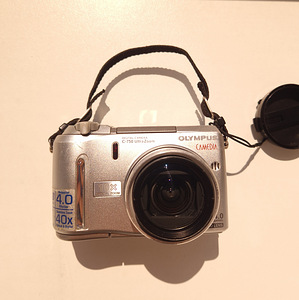 Olympus Camedia C-750 Ultra Zoom kaamera