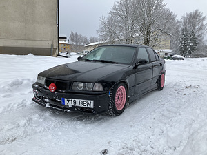 BMW 325i 141kw (3 foto / 12)