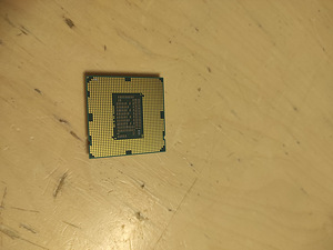 Intel core i5-3330 SPORQ 3 GHz (2 foto / 2)