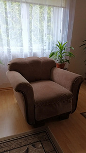 Müüa tigudiivan ja tugitool (2 foto / 2)
