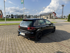 Volkswagen golf 6 GTI (4 foto / 6)