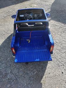Kahe kohaline Laste elektriauto (2 foto / 6)