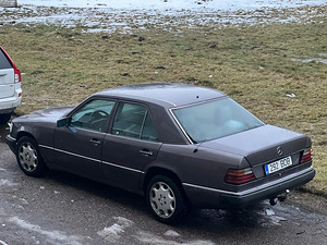 Мерседес-бенц 300D (3 фото из 9)