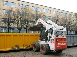 RENT Ekskavaatori laaduri Bobcat Konteiner. Prügi äravedu (8 foto / 9)