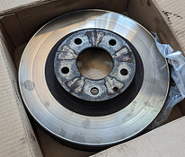 Передние тормозные диски на Mazda 6 GJ