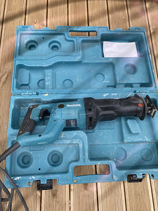 Kolbsaag makita jr3050t (3 foto / 3)