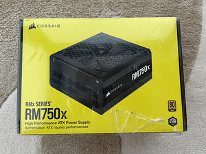 Corsair RM750x Power Supply (1 foto / 2)