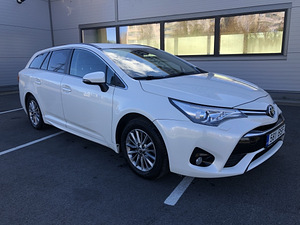 RENT BOLT ODAV SKODA OCTAVIA TOYOTA AVENSIS COMFORT (6 foto / 6)
