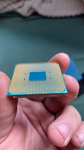 AMD Ryzen 5 2600 (2 foto / 2)