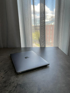 MacBook ( Retina, 12-inch, 2017) (7 foto / 7)