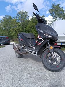 Скутер 80cc (5 фото из 5)