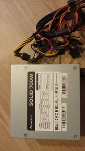 Chieftec Solid 700W 85% Эффективность (6 фото из 9)