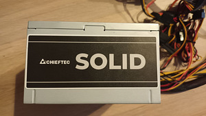 Chieftec Solid 700W 85% Эффективность (1 фото из 9)