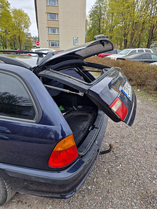 BMW 320d 110kw мануал (8 фото из 10)