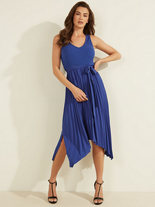 Платье Guess (3 фото из 8)