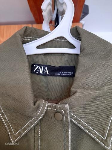 Курточка женская ZARA цвета хаки, в отличном состоянии (фото #4)