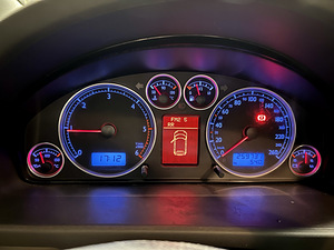 VOLKSWAGEN SHARAN 2.0 103kW Manuaal (12 foto / 14)