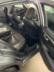 Infinity Q50 (12 foto / 13)