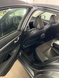 Infinity Q50 (13 foto / 13)