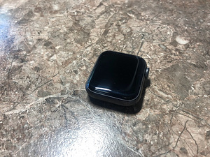Apple Watch Series 5 40mm GPS (1 foto / 7)